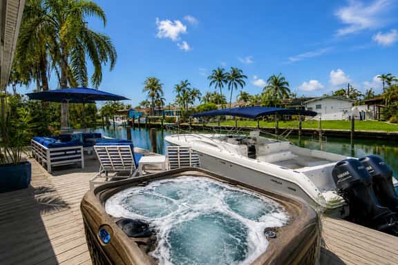 Casablanca 2 · Waterfront w/ Boat Dock &Hot Tub 2mi FLL 4mi Beac - Image 1